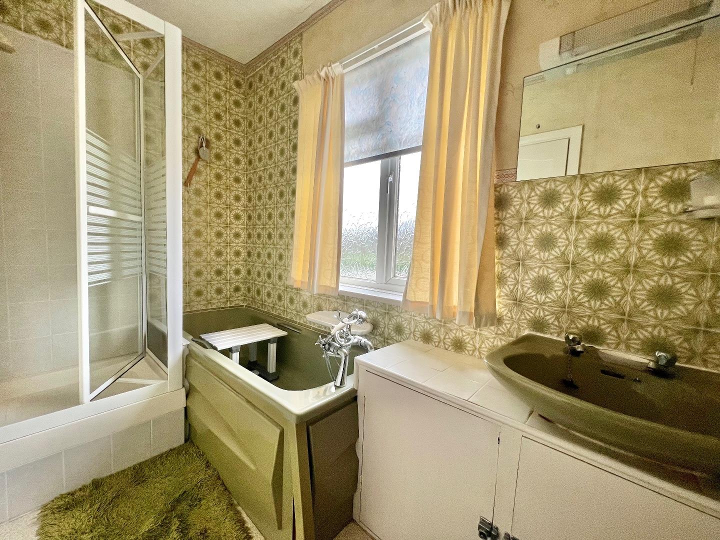 Watts & Bowham Avenue, Bridgend County Borough, CF31 3PA